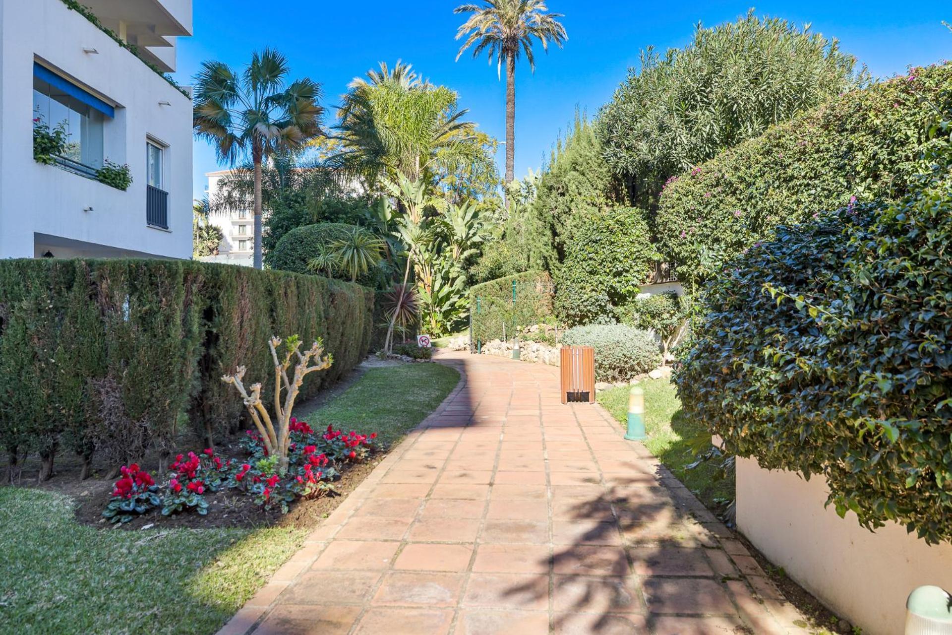 Charming And Spacious Apartment In Medina Garden - Puerto Banus Marbella Exterior photo